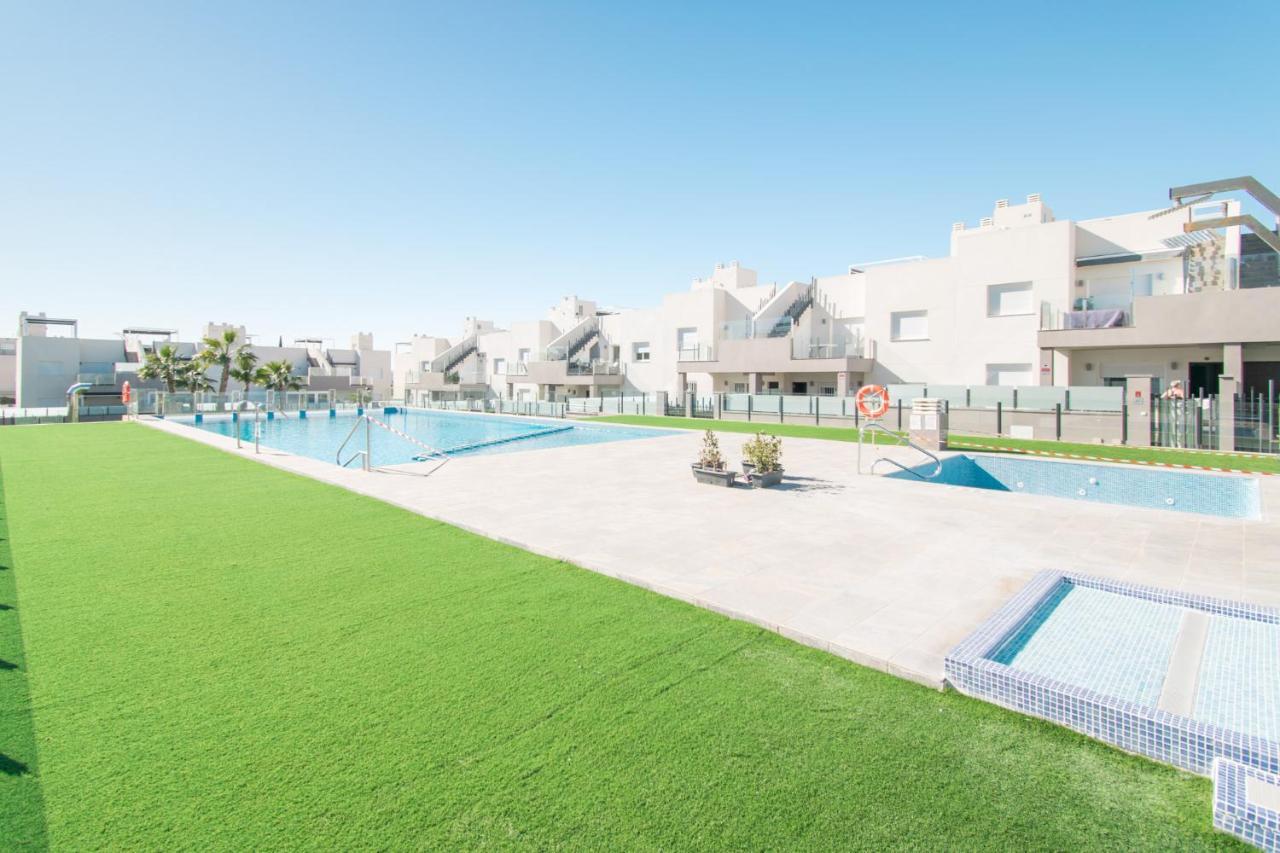 059 Luxury Bungalow - Ac/Wifi Torrevieja Exterior photo