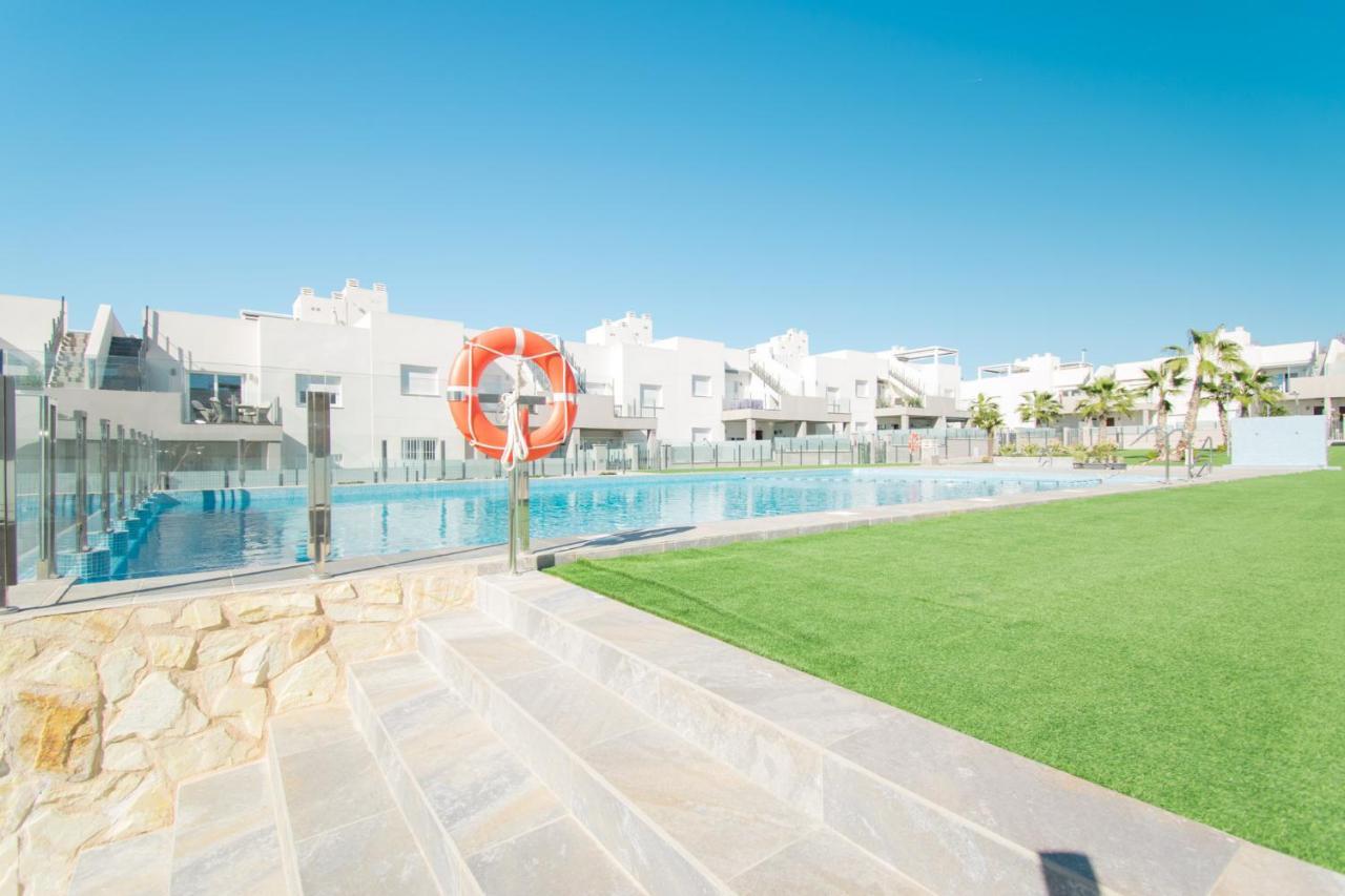 059 Luxury Bungalow - Ac/Wifi Torrevieja Exterior photo